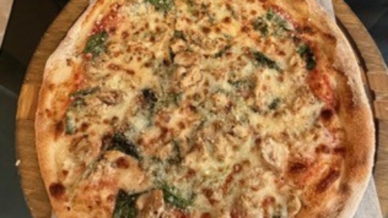 September Pizza Special: the Garden Chicken
