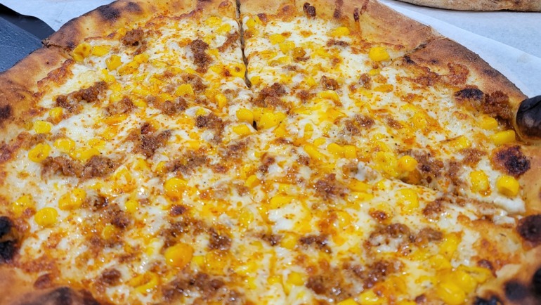 December Pizza Special: Sunset Set